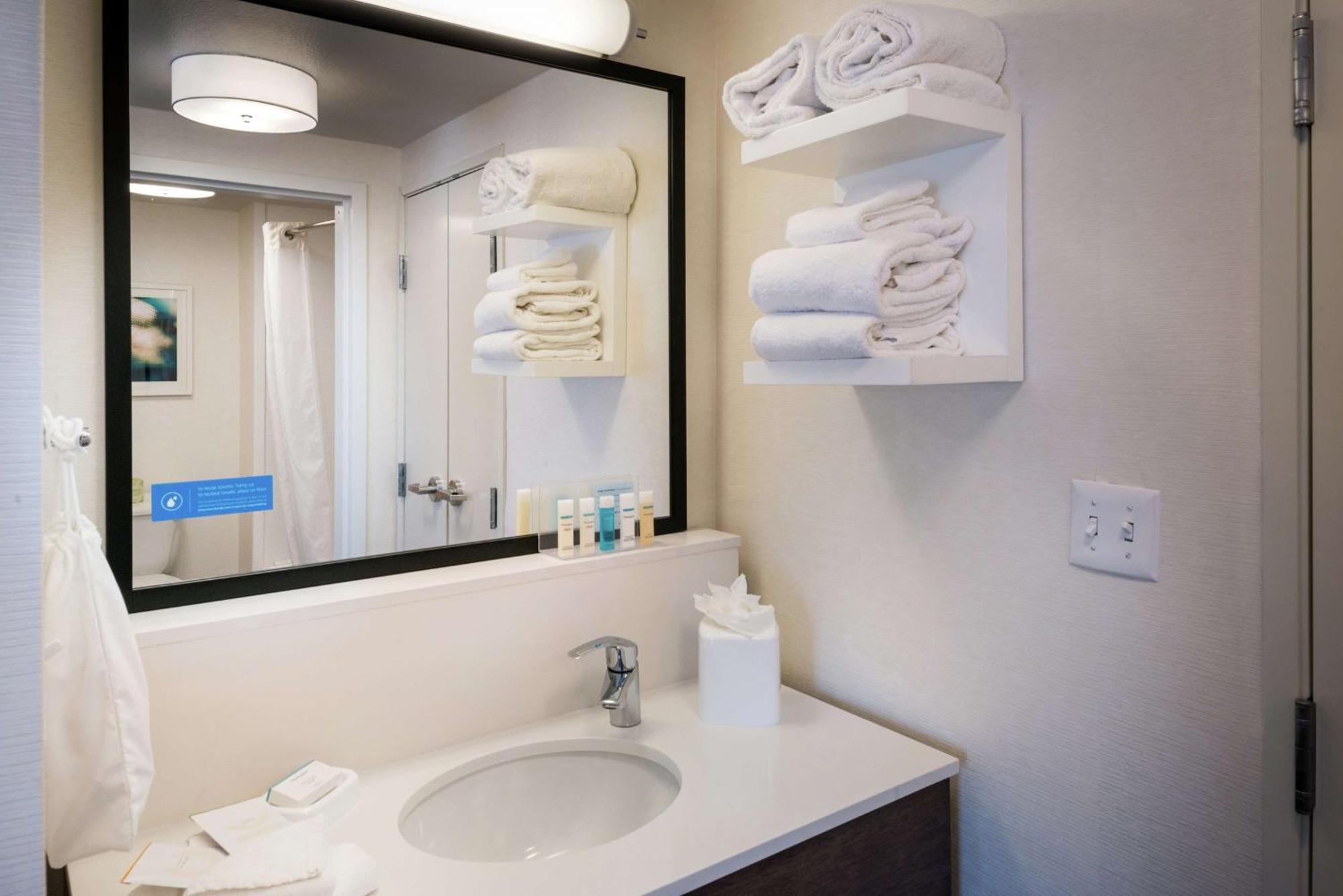 Hampton Inn & Suites קארסון סיטי מראה חיצוני תמונה